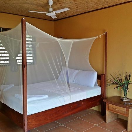 Casa Rosa Taytay Hotel Palawan Exterior foto